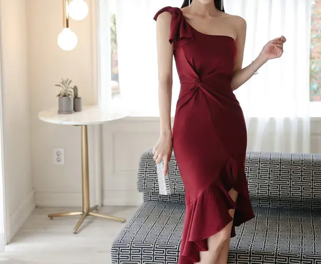 One-Shoulder Ruffle Hem Midi Dress with Fishtail – Modern Elegance