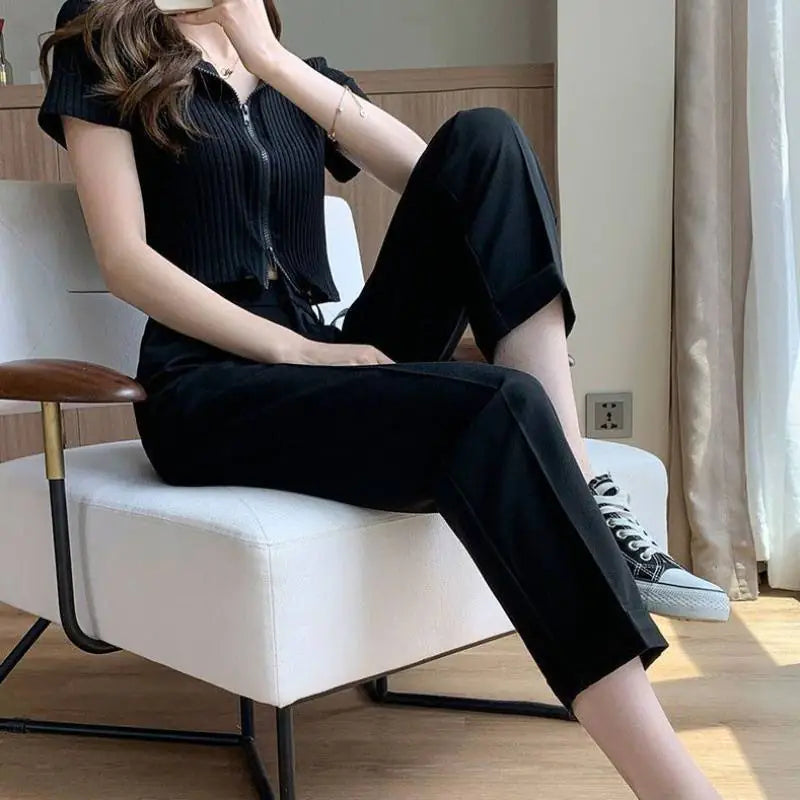 High-Waisted Gray Suit Trousers for Women — Effortless Autumn Elegance